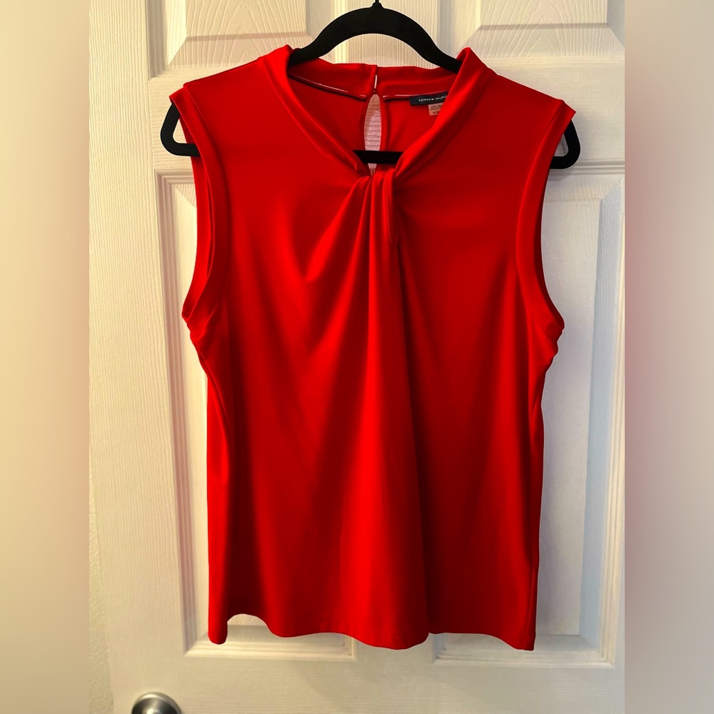 Tommy Hilfiger red XL sleeveless keyhole neckline top